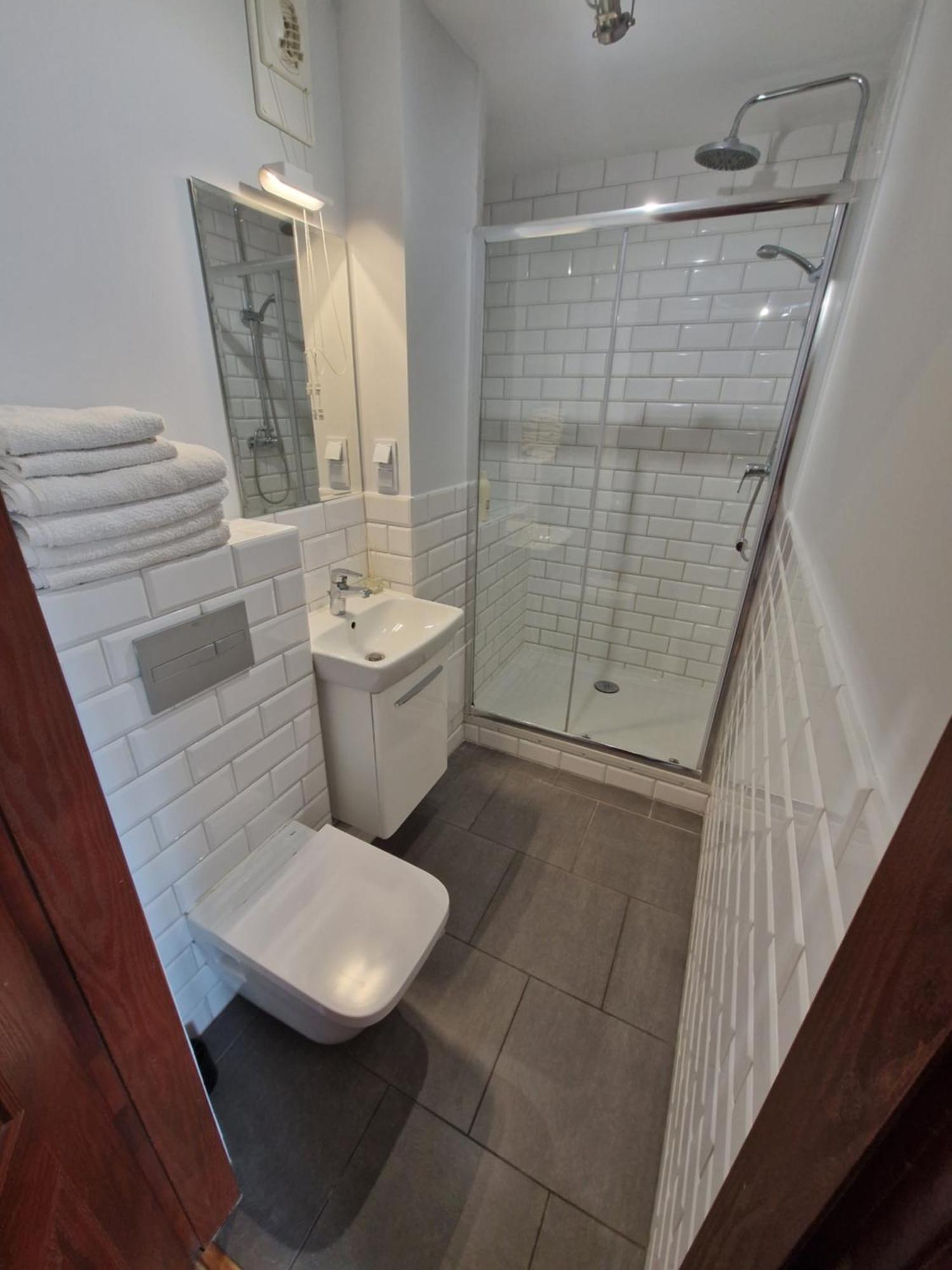 Hollidays Centrum Apartments วอร์ซอ ภายนอก รูปภาพ