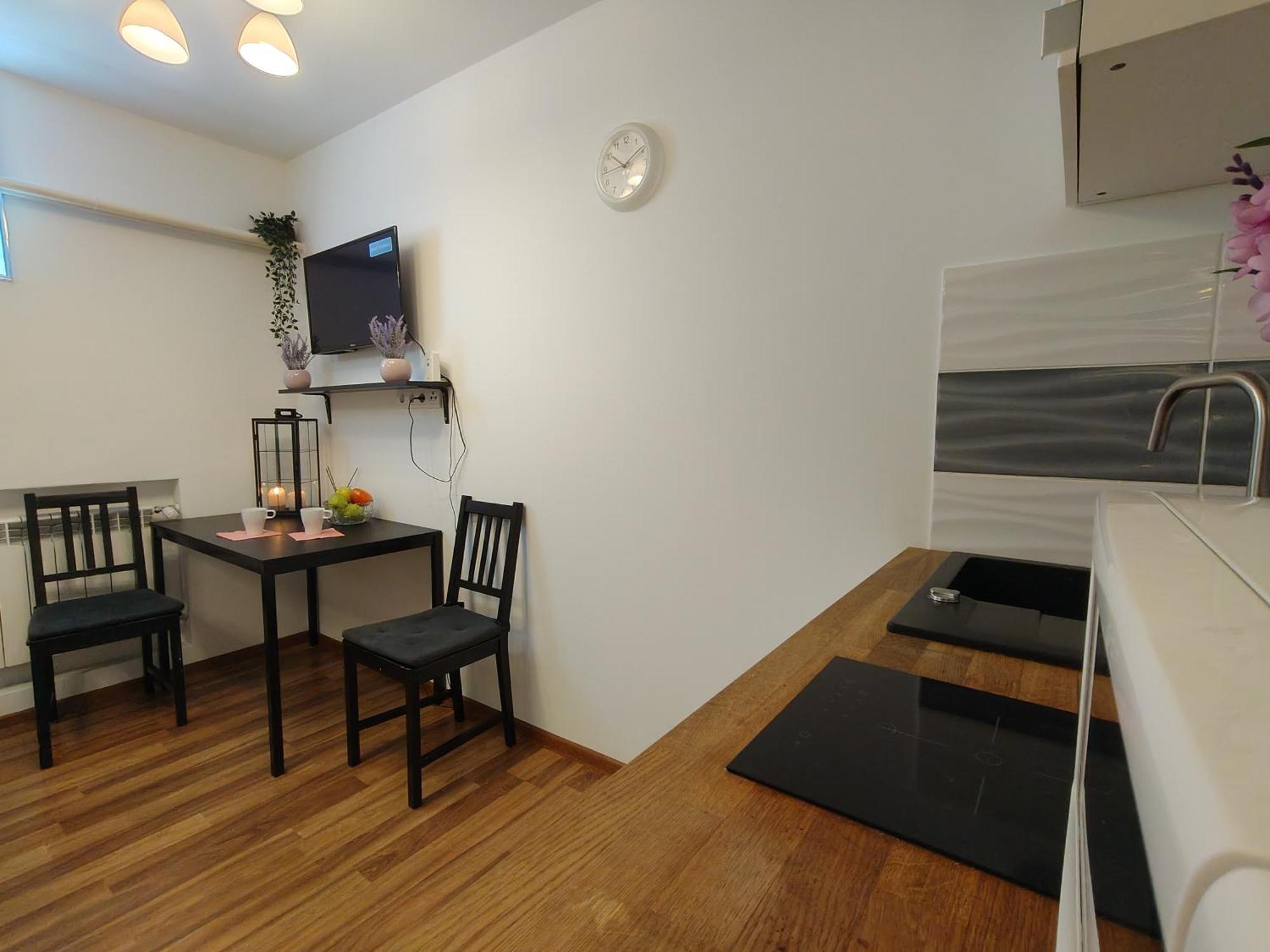 Hollidays Centrum Apartments วอร์ซอ ภายนอก รูปภาพ